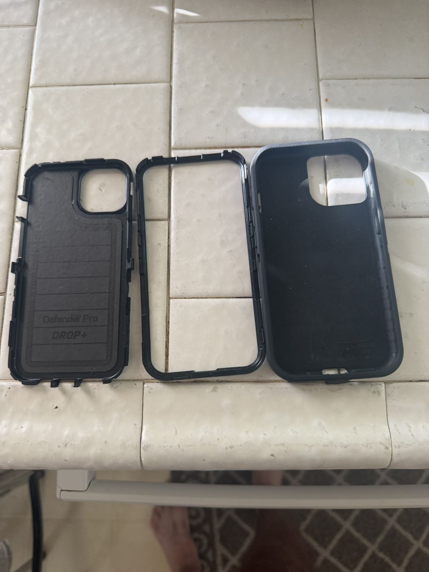 Otter Box Defender for iPhone 13 Used