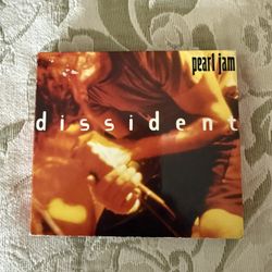 Pearl Jam “Dissident” Live in Atlanta 3 Red CDs Epic 1994 Special Edition