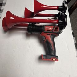 Milwaukee m18 horn 