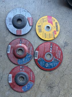 Milwaukee grinder with blades