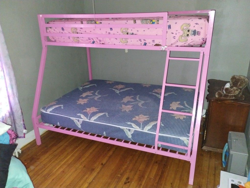 Pink Metal Bunk bed 