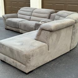 Couch/Sofa Sectional - Gray - Delivery Available 🚛