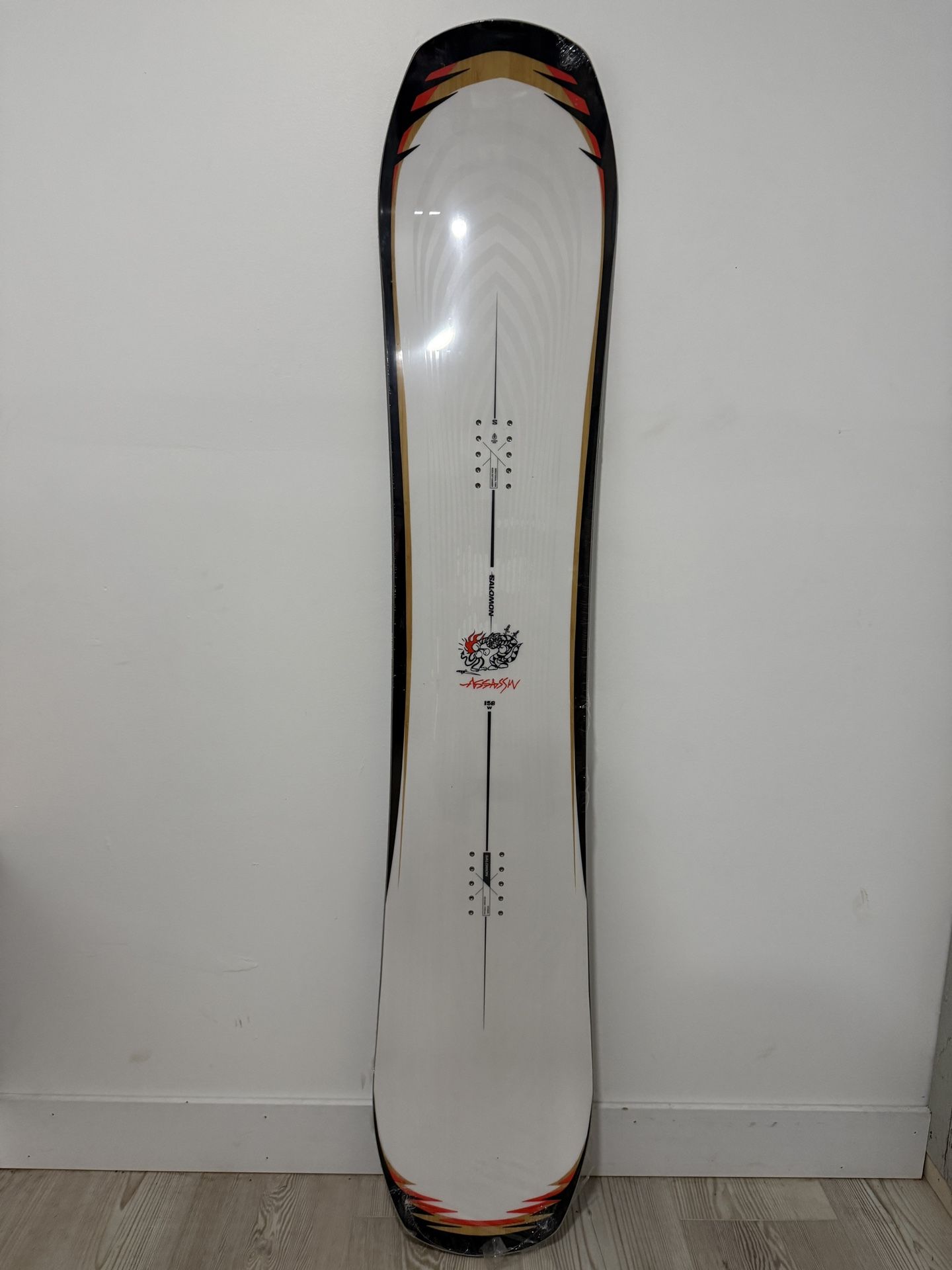 25/26 Salomon Assassin Snowboard 158w