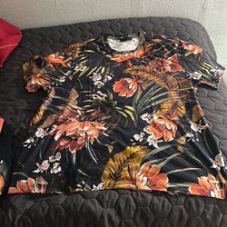 Short sleeve Sean John tee shirt