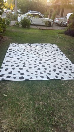 Floor rug