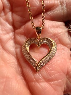 Moissanite heart pendant