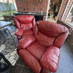 Pair of Klaussner "Conte Red" Genuine Leather Recliners – Comfortable & Classic
