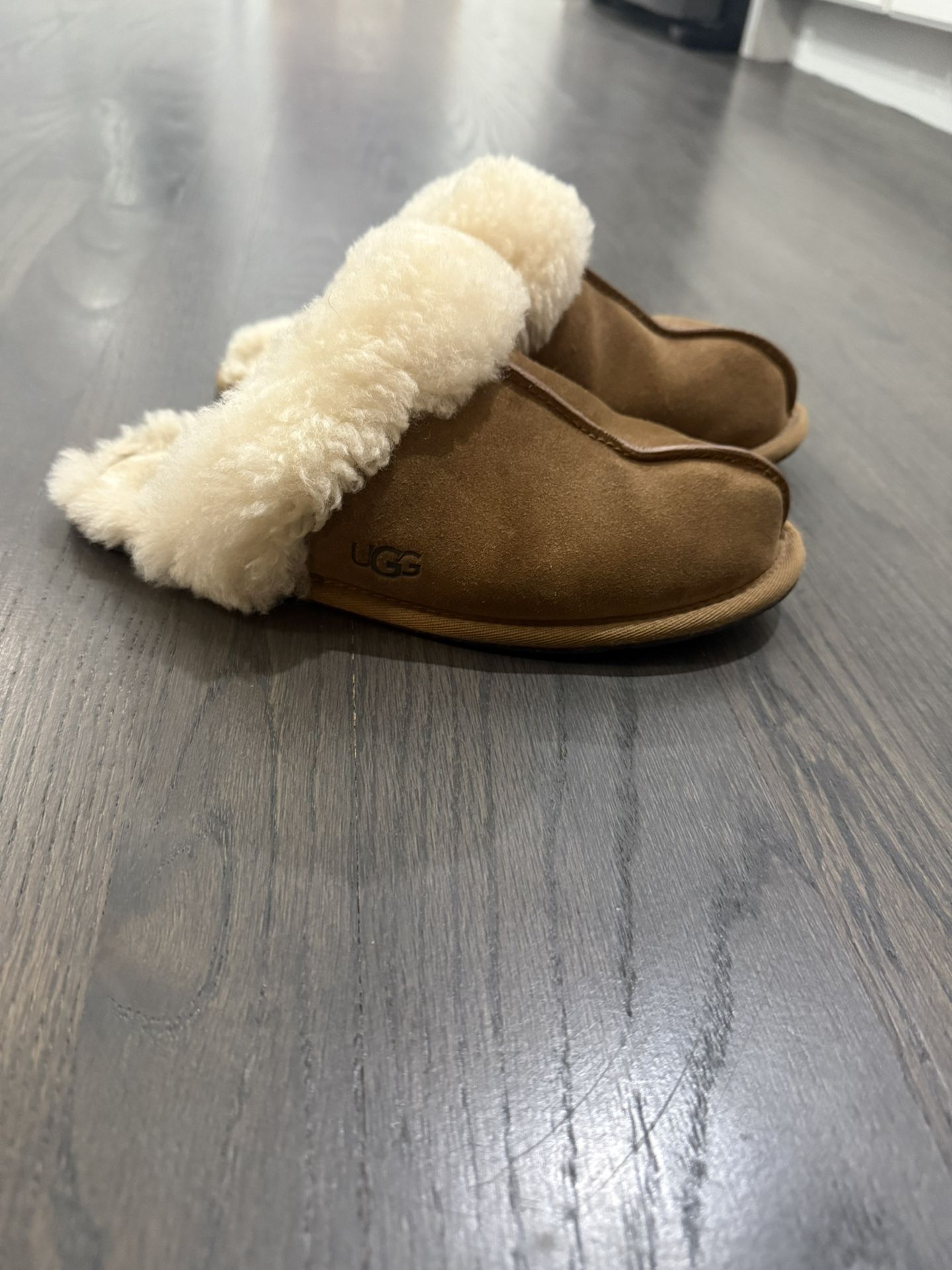 Women’s Ugg Slippers