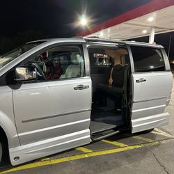2008 Chrysler Town & Country