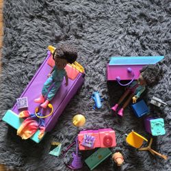 Mattel Karma's World Transforming Musical Star Stage Playset, a 2-in-1 toy Set.