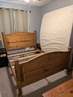 Wooden Bed Frame Queen Size