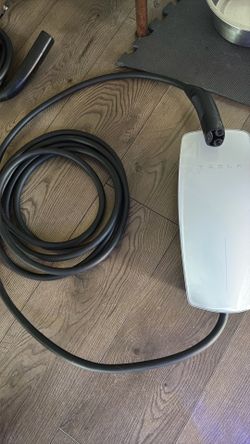 Tesla gen 3 wall connector charger