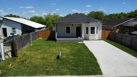 EDINBURG HOME 3 BED 3 BATH