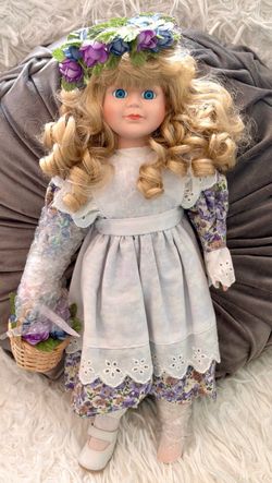 Heritage Collection “Sarah” Porcelain Doll 15"-NIB w/ Certificate, Wrapped-Vintage!