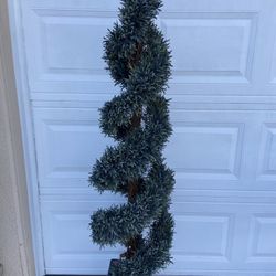 Topiary Tree Artficial