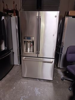 Refrigerator ge Cafe counter depht in stainless steel 40 days warranty Delevery