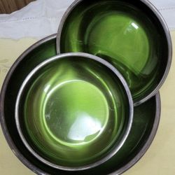 Vintage Wallace Silver-Plated Bowl Set – Green Interior – Set of 3
