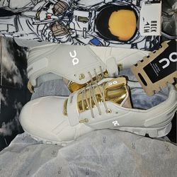 On Cloud Edge Moon Limited Edition SZ10