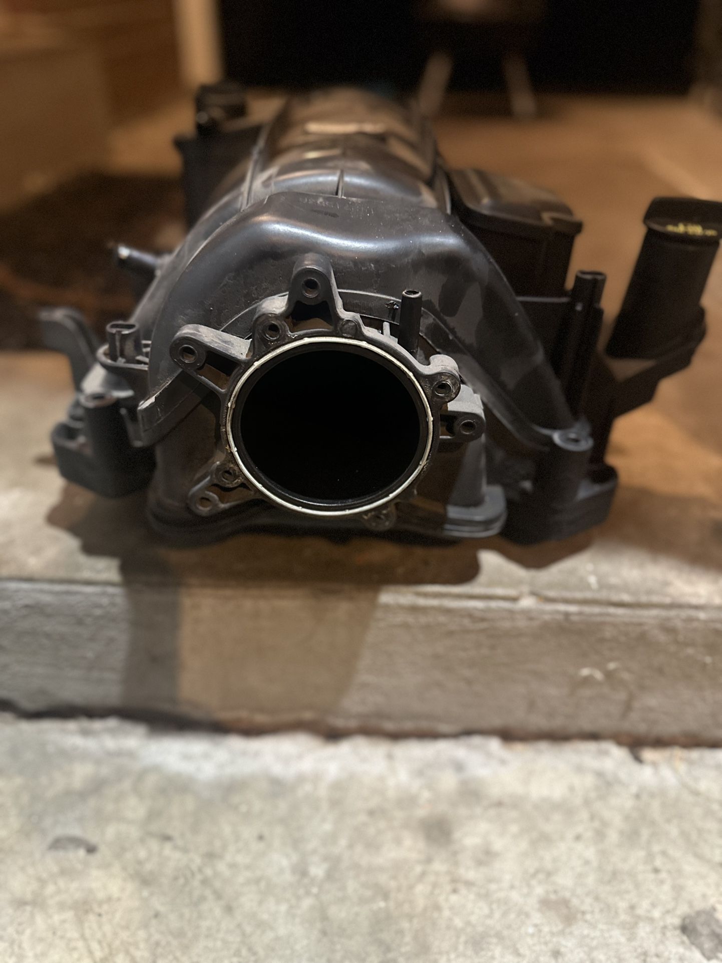 5.7 HEMI OEM Intake Manifold 