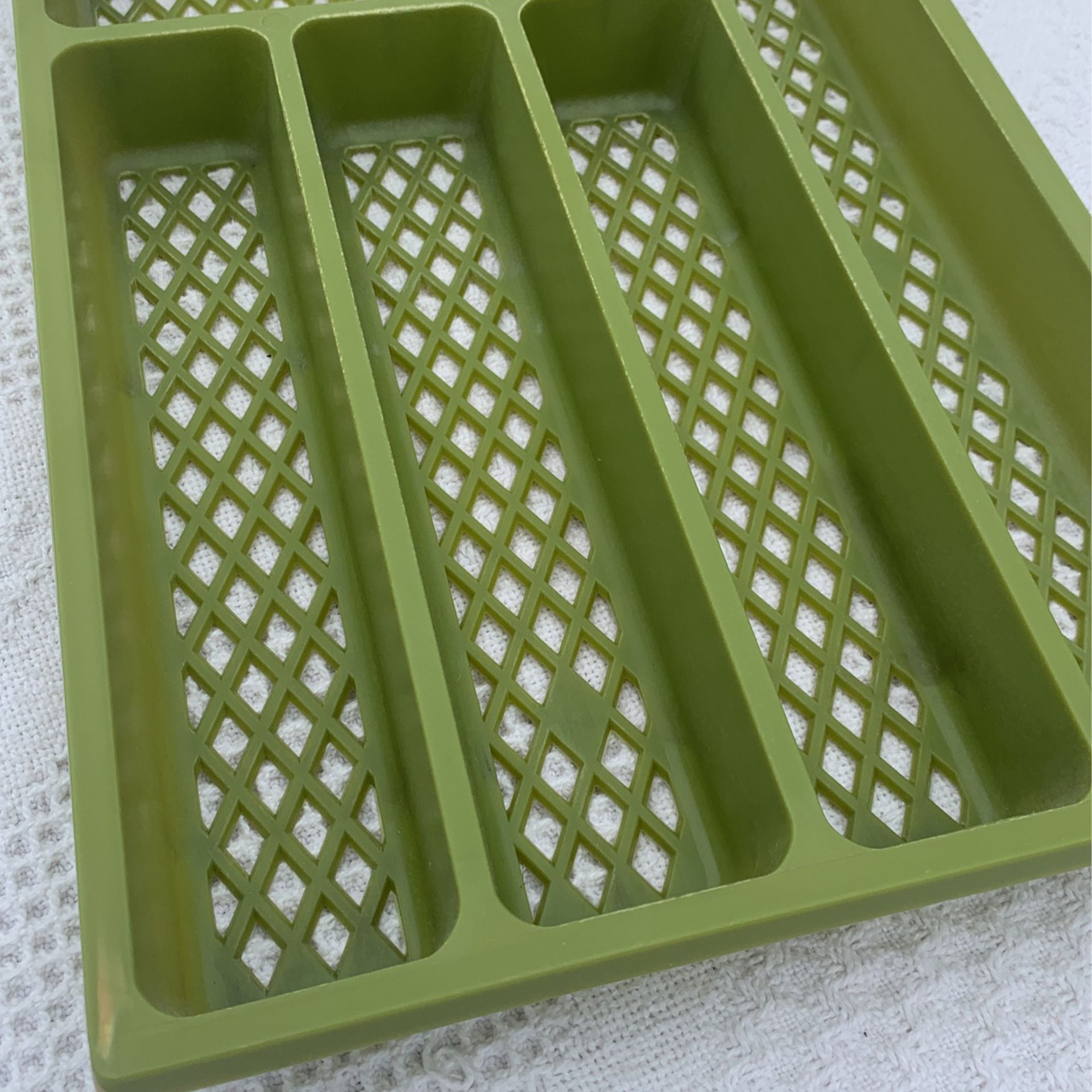 Vintage Plastic Mesh Silverware Utensil Tray Mid Century Modern Flatware Green
