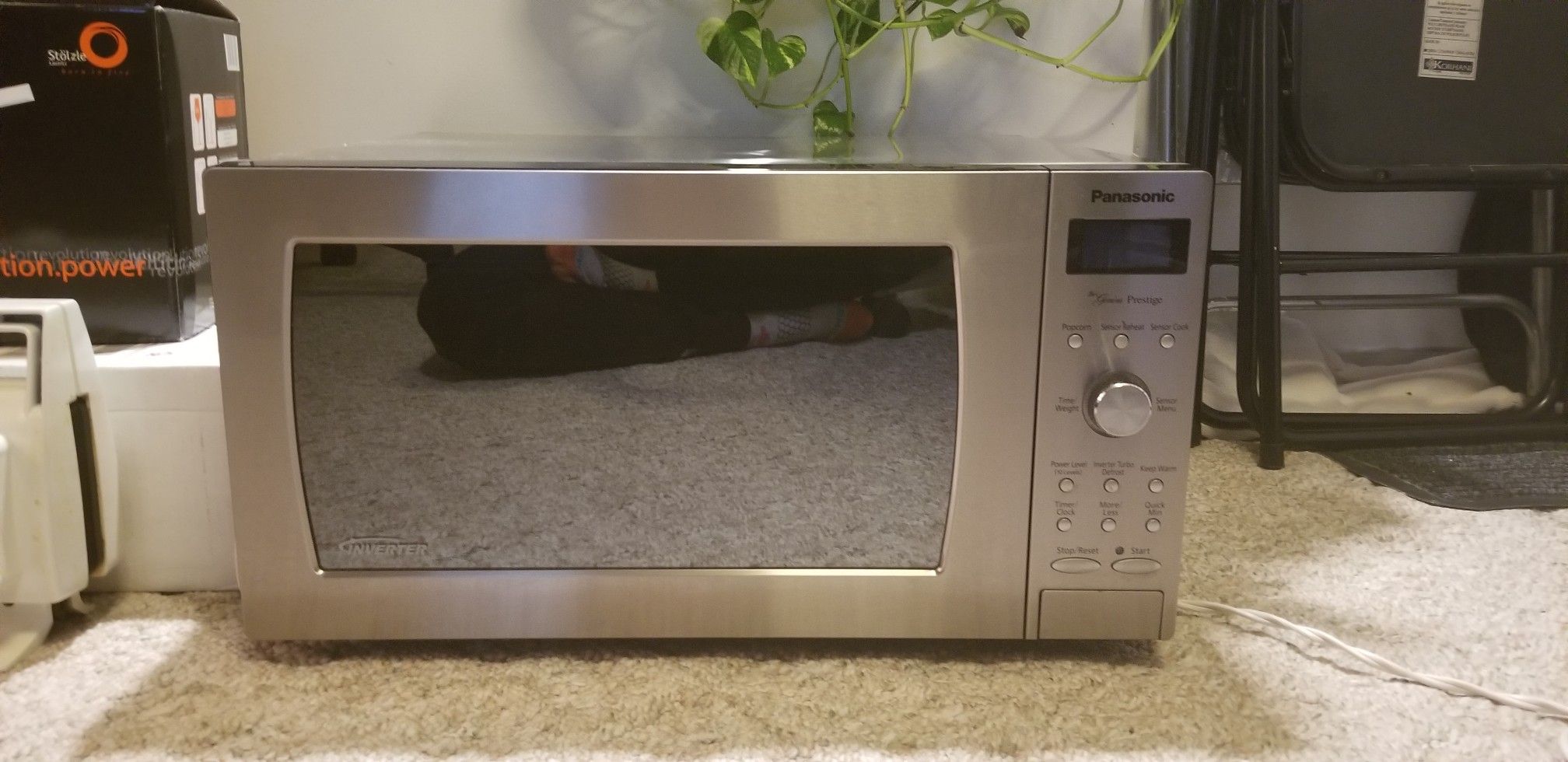 Panasonic microwave - excellent condition!!