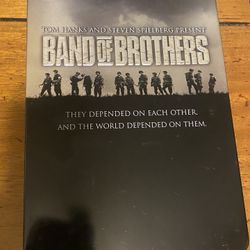 Band Of Brothers 6 Set DVD In Metal Tin Tom, Hanks, and Steven Spielberg