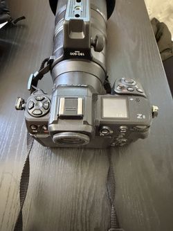 Nikon Z8 and 180-600mm Lens