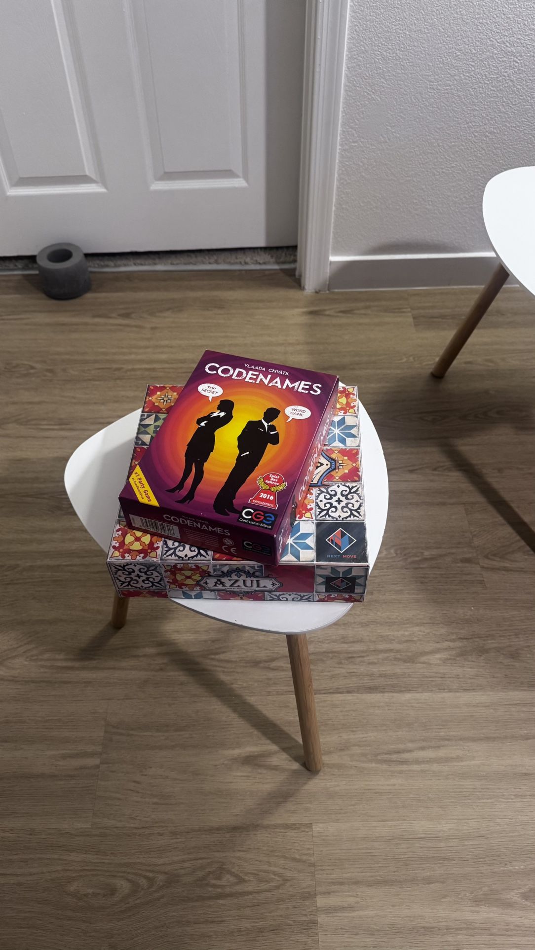 Codenames – Award-Winning Party Game in Great Condition