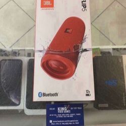 JBL Flip 5 Bluetooth Speaker