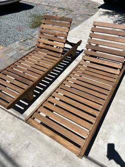 Smith & Hawken Teak (2x) Chaise Lounge Chairs   Located in concord Recently cleaned, sanded and teak oiled Teak wood is heavy and sturdy  No damages w