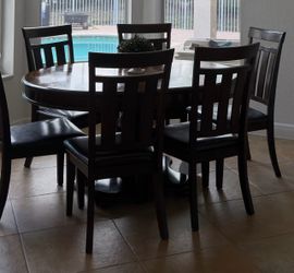 Dining Room Table