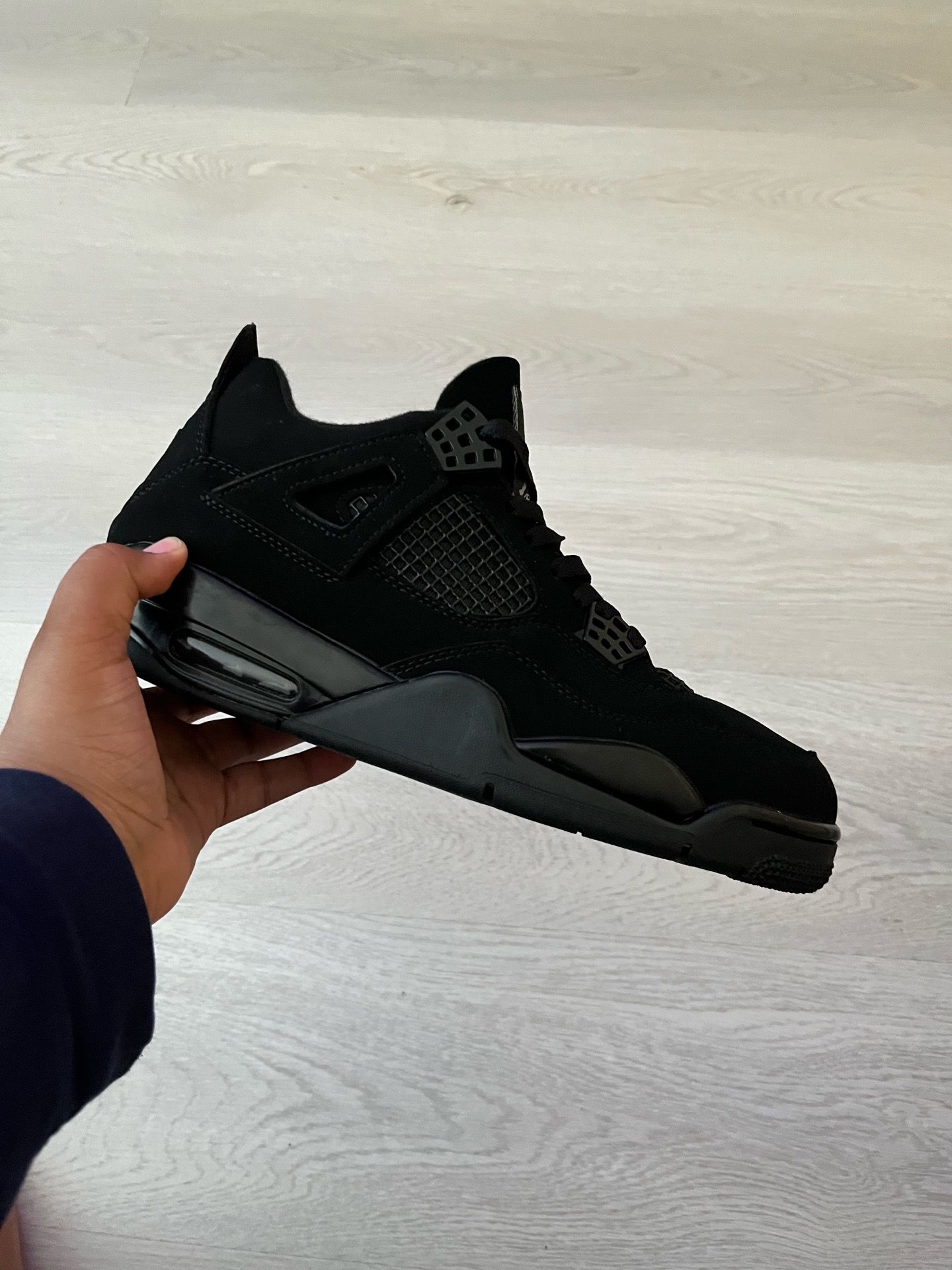 Jordan 4 black cat