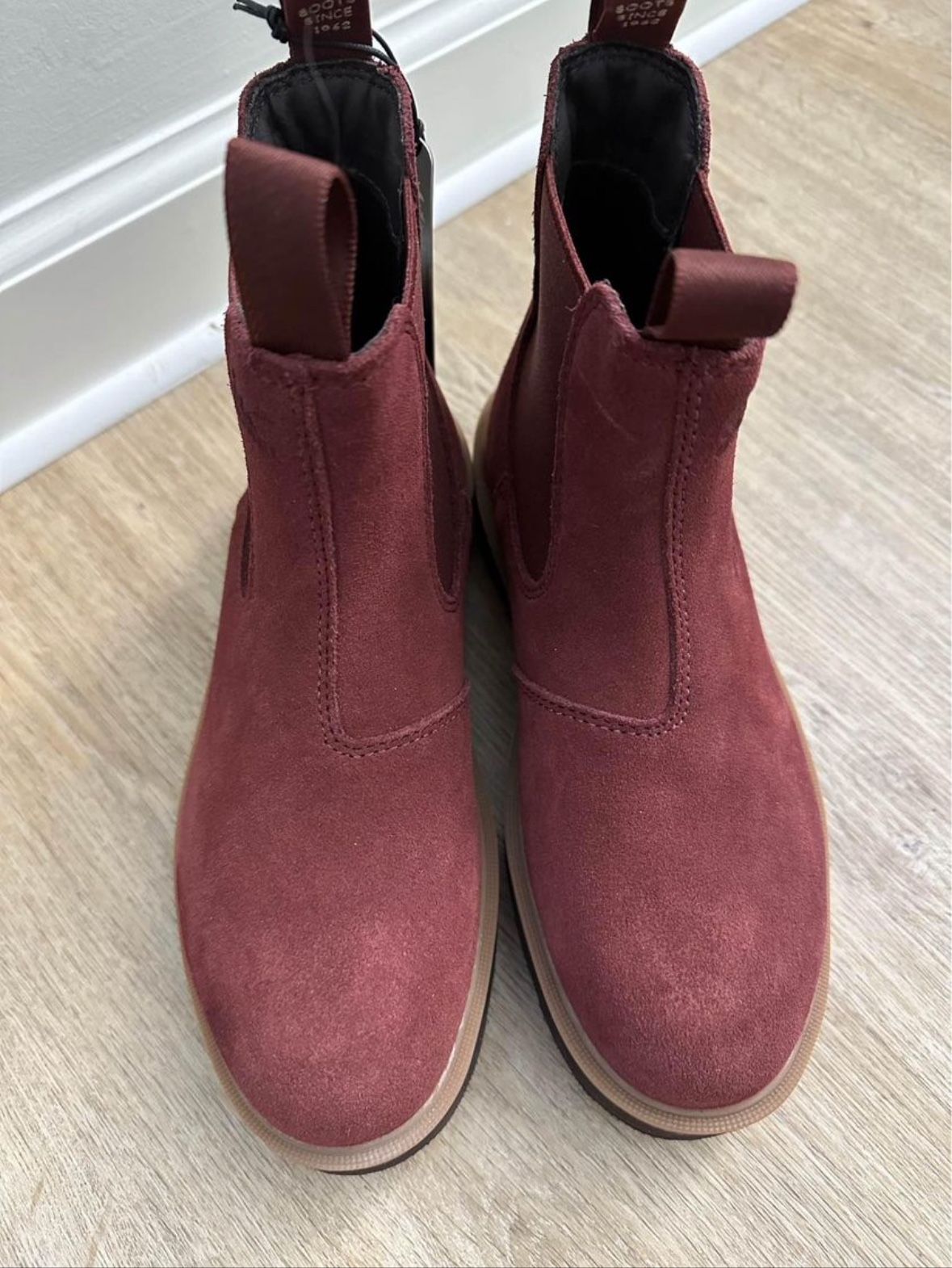 Woman’s Sorel Chelsea Hi Line Boots