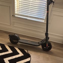 Segway Ninebot ES2 / ES4–style electric scooter Black And Orange 