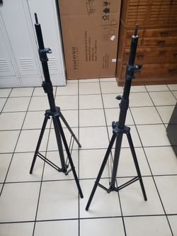 2 TRI PODS For SALE