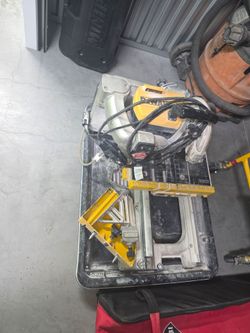 DeWalt wet saw