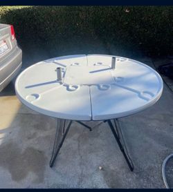 Round table