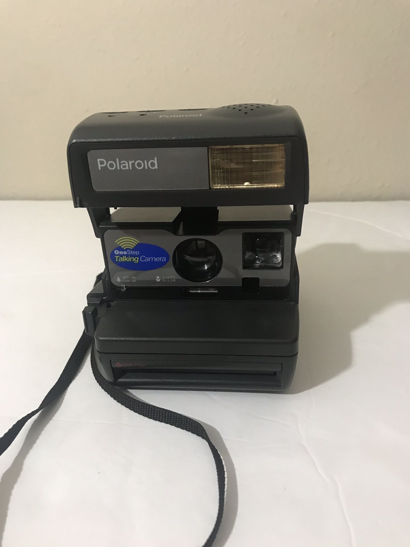 Polaroid camera vintage 600 film