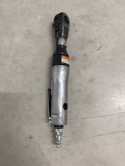 Husky 3/8” Air Ratchet Wrench