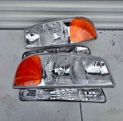 GMC Sierra/Yukon/Yukon XL Headlights Faros Calaveras Micas Luces Lamps