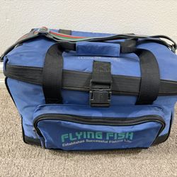 Fishing tackle bag