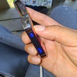 Plasma Lighter Comes With Charger 