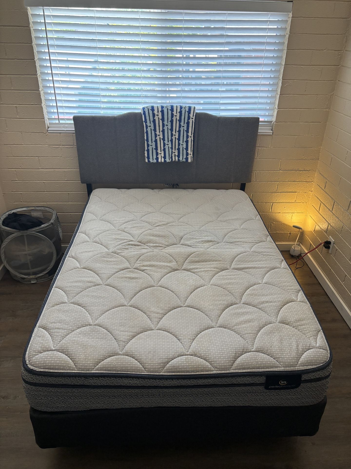 Full Size Complete Bed