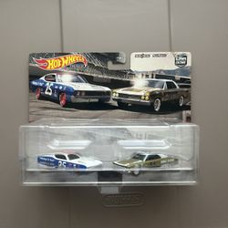 Hot Wheels 1969 Ford Torino & 1966 Chevelle