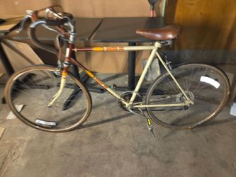 vintage 1970s Huffy Santa Fe bicycle
