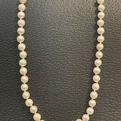 10k White Gold Clasp Strand Of Pearls 16”