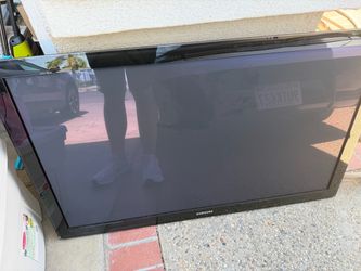 Samsung TV PN50C550G1F Free