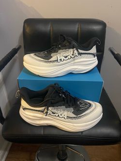 Hoka Sky flow Size 10B Women’s $95