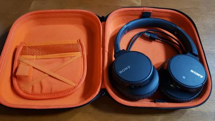 Sony Wireless Noise Cancelling Wireless Headphones with Case