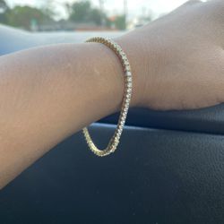 18k Gold Tennis Bracelet 